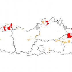 Vogelrichtlijngebieden voor Velduil. Rood: belangrijk broed-, trek- en/of overwinteringsgebied. Oranje: broed-, trek- en/of overwinteringsgebied met kleinere aantallen.