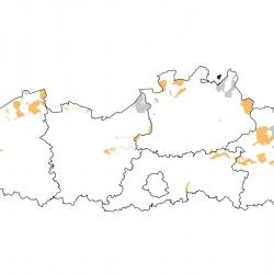 Vogelrichtlijngebieden voor Blauwe kiekendief. Rood: belangrijk broed-, trek- en/of overwinteringsgebied. Oranje: broed-, trek- en/of overwinteringsgebied met kleinere aantallen.